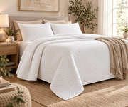 Solea Quilted Coverlet Set – White